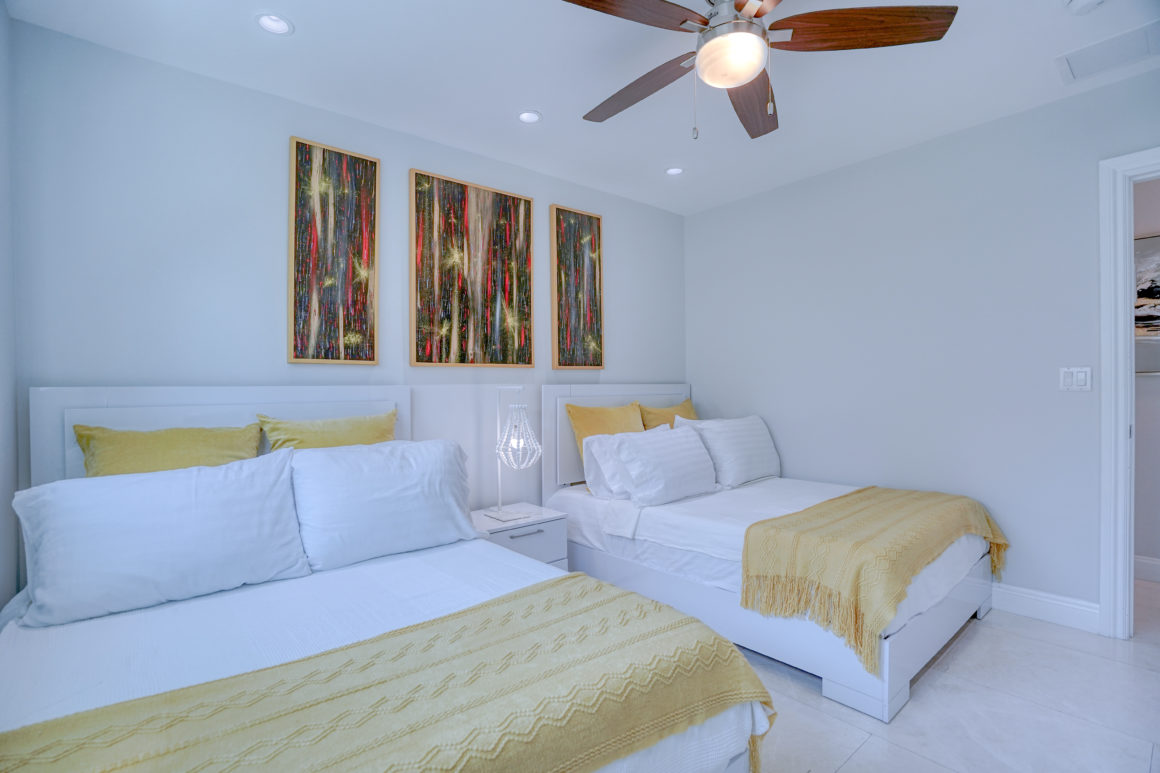 Yellow room